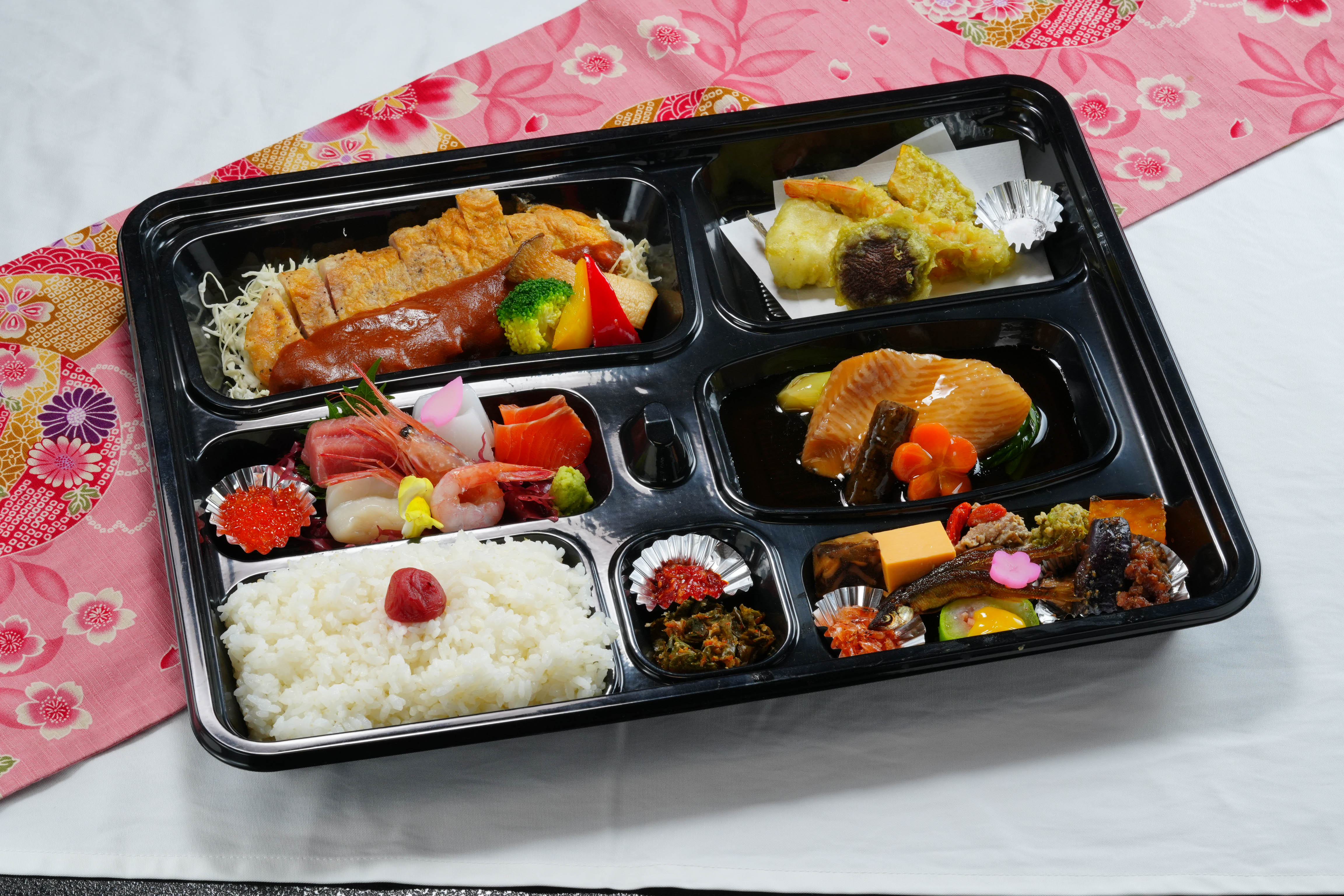 お弁当 4,000円